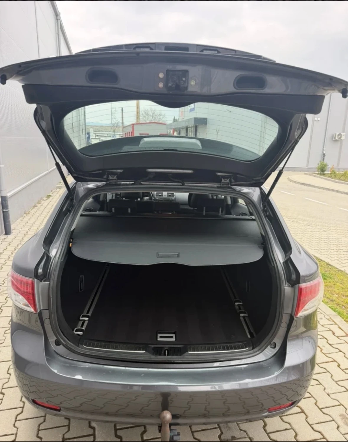 Toyota Avensis, снимка 5 - Автомобили и джипове - 54688977