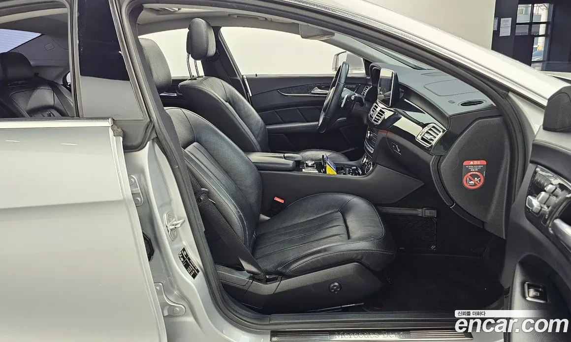 Mercedes-Benz CLS 350 3.0 4MATIC, 360-к., Подгрев, Обдух, Датчик мъртва , снимка 9 - Автомобили и джипове - 54847867