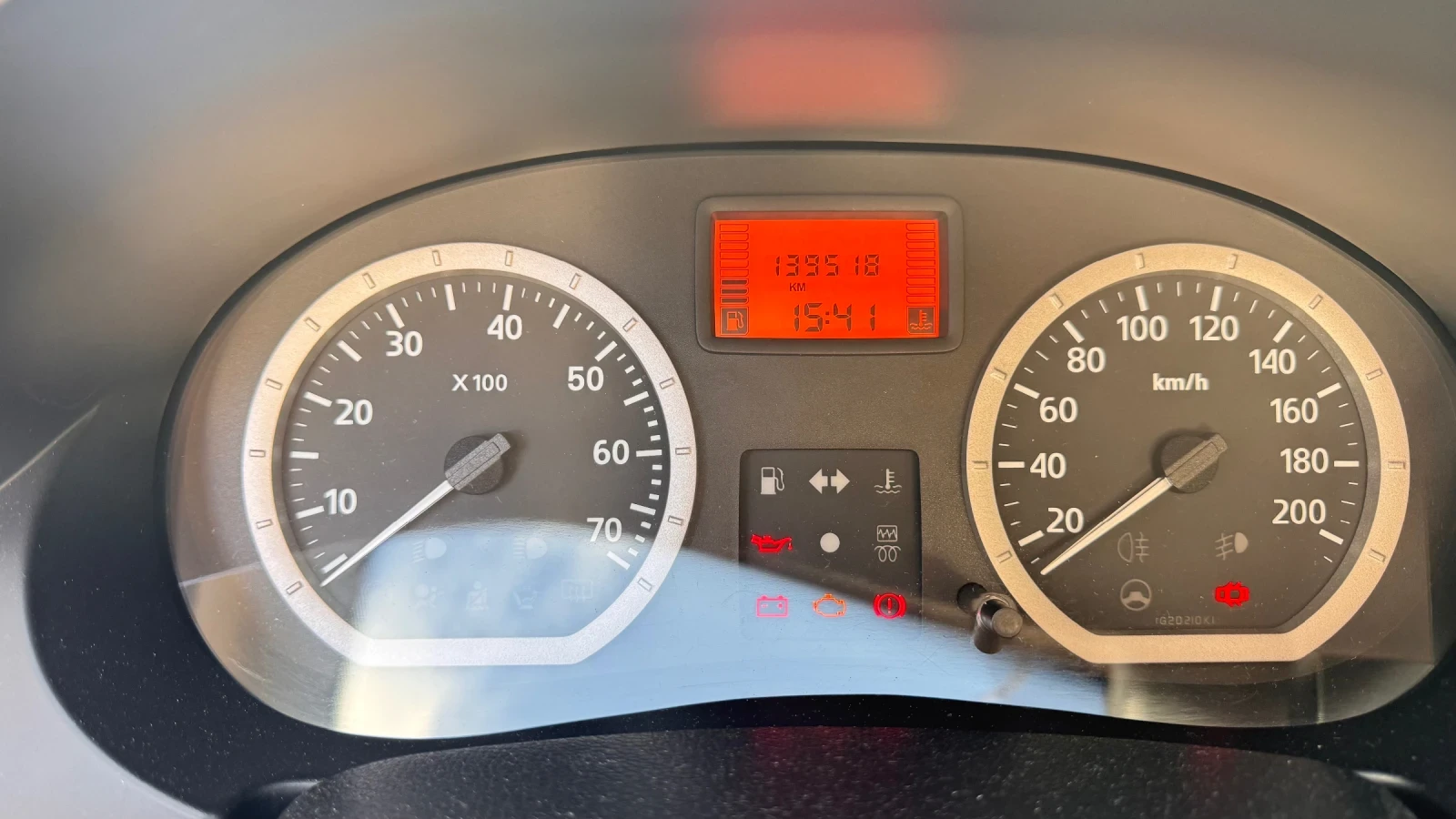 Dacia Logan 1.5 6+ 1, снимка 11 - Автомобили и джипове - 54972473