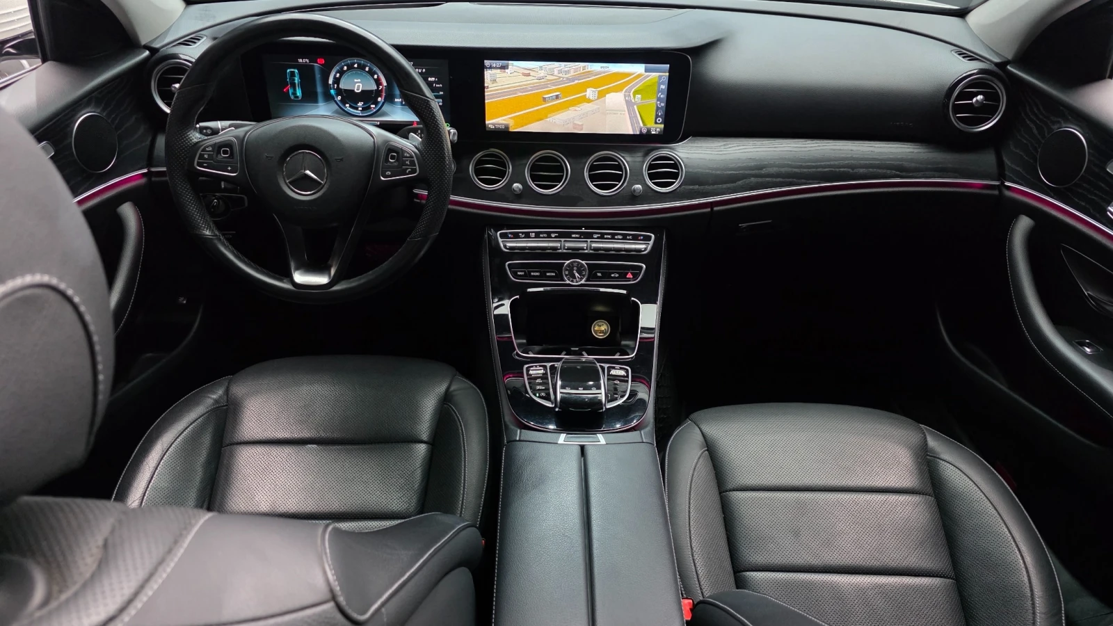 Mercedes-Benz E 300 E300 4MATIC Avantgarde | HUD | 360  Камера| Digita, снимка 5 - Автомобили и джипове - 55032605