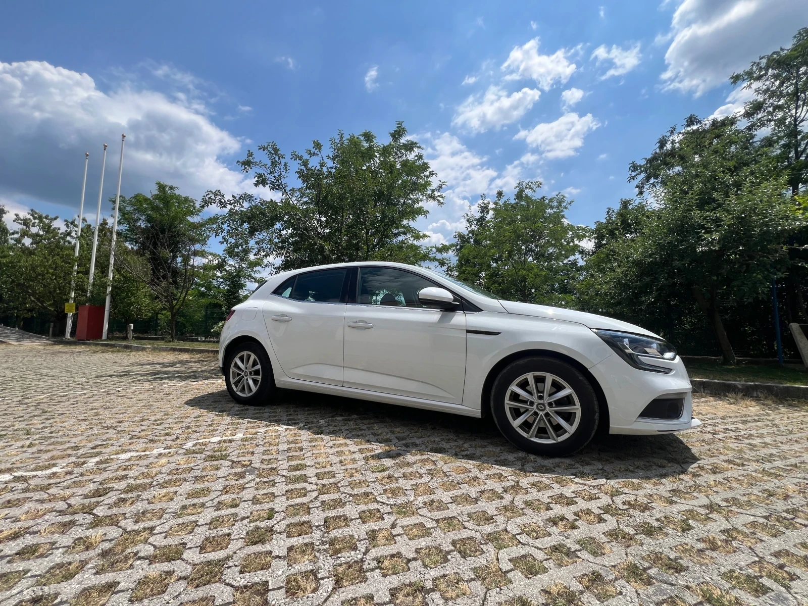 Renault Megane, снимка 7 - Автомобили и джипове - 55070763