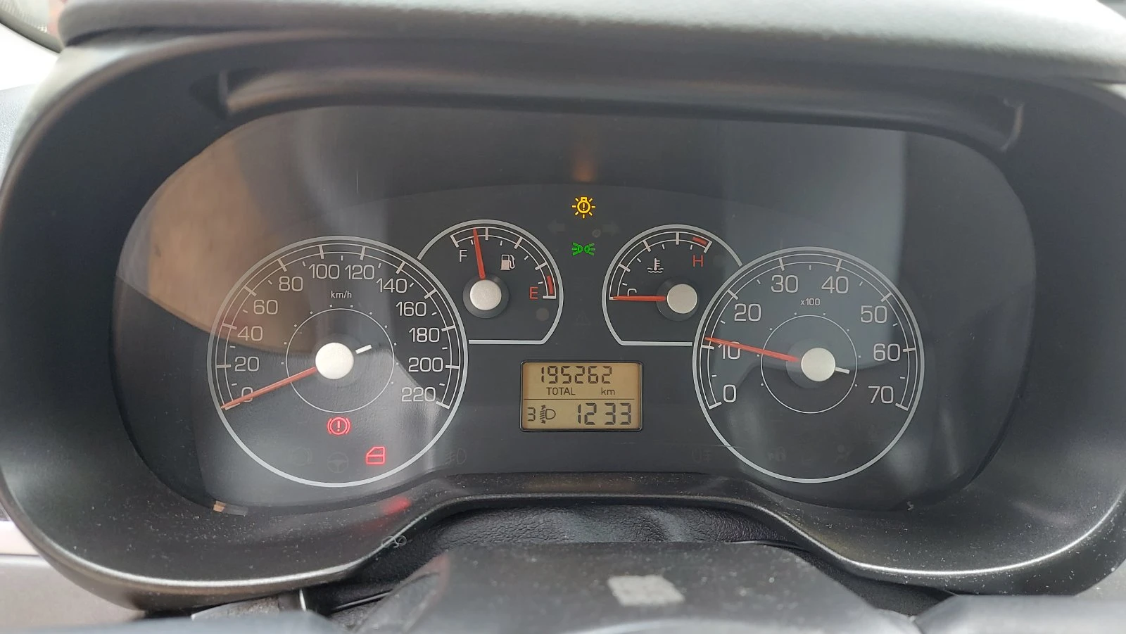 Fiat Punto, снимка 7 - Автомобили и джипове - 56129537