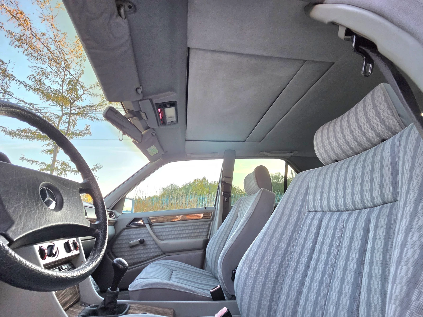Mercedes-Benz 124 3.0D, снимка 11 - Автомобили и джипове - 56367303