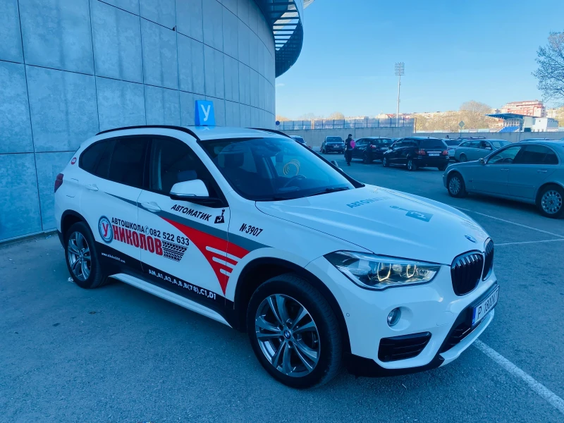 BMW X1 2.0d Xdrive учебен автоматик, снимка 3 - Автомобили и джипове - 48591157