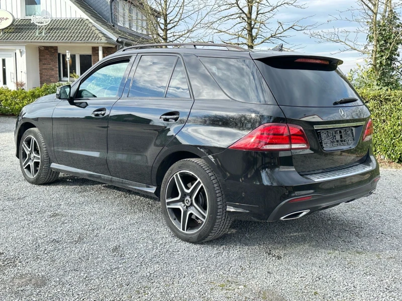 Mercedes-Benz GLE 350 d* * 4Matic* * AMG Line* * NightPaket* * , снимка 5 - Автомобили и джипове - 49079095