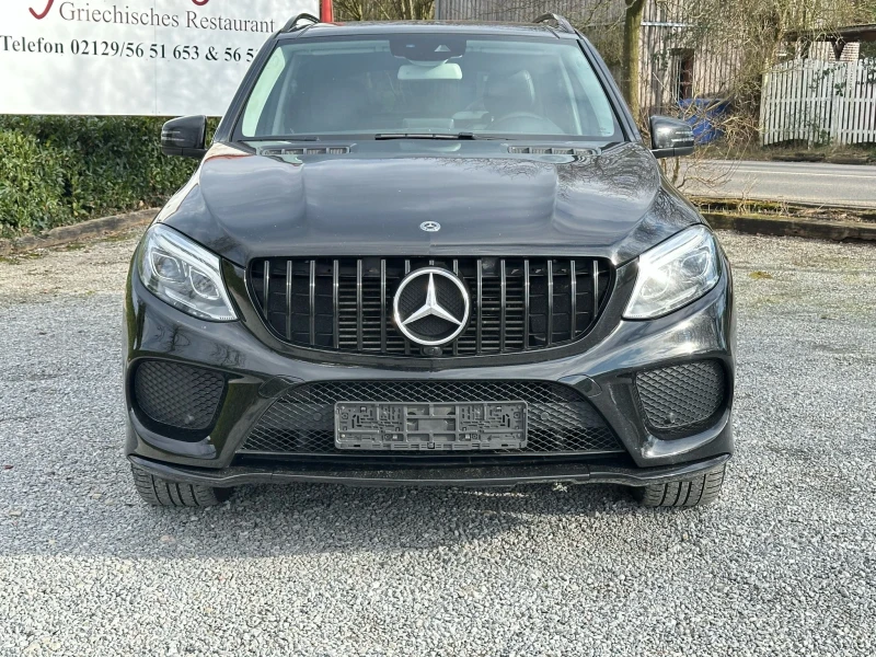 Mercedes-Benz GLE 350 d* * 4Matic* * AMG Line* * NightPaket* * , снимка 2 - Автомобили и джипове - 49079095