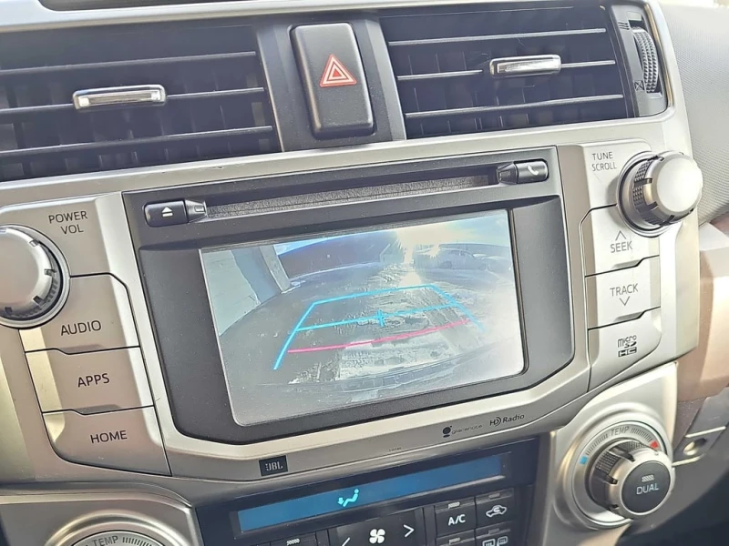 Toyota 4runner * SR5 * CARFAX * БЕЗ ПЪРВОНАЧАЛНА ВНОСКА, снимка 11 - Автомобили и джипове - 52851554