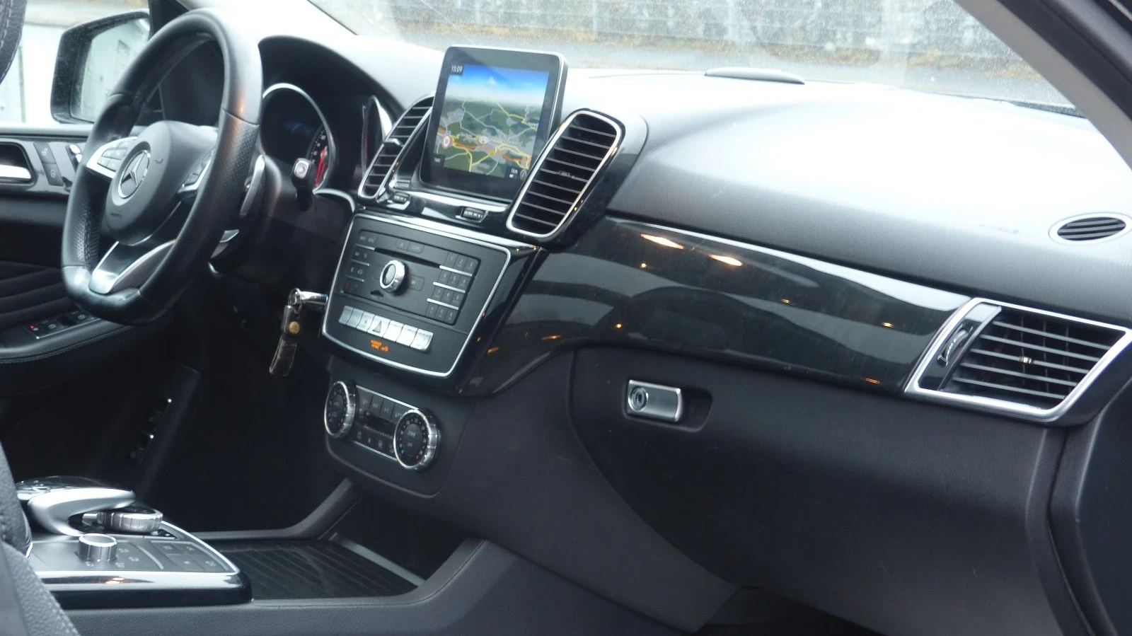 Mercedes-Benz GLE 350 d* * 4Matic* * AMG Line* * NightPaket* *  | Mobile.bg   13