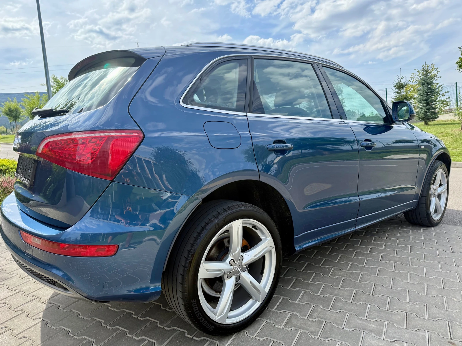 Audi Q5 2.0 TDI S-line АВТОМАТИК/4х4/ПАНОРАМА - изображение 4
