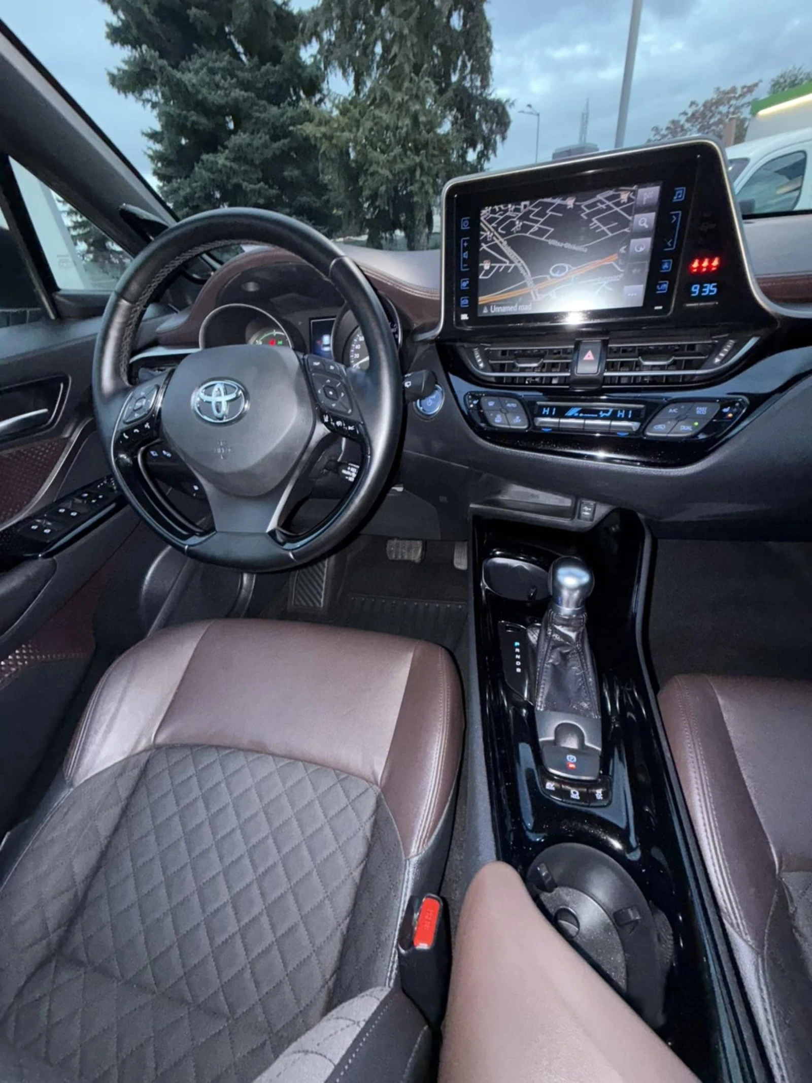 Toyota C-HR HYBRID CLASSY LED | Mobile.bg   11