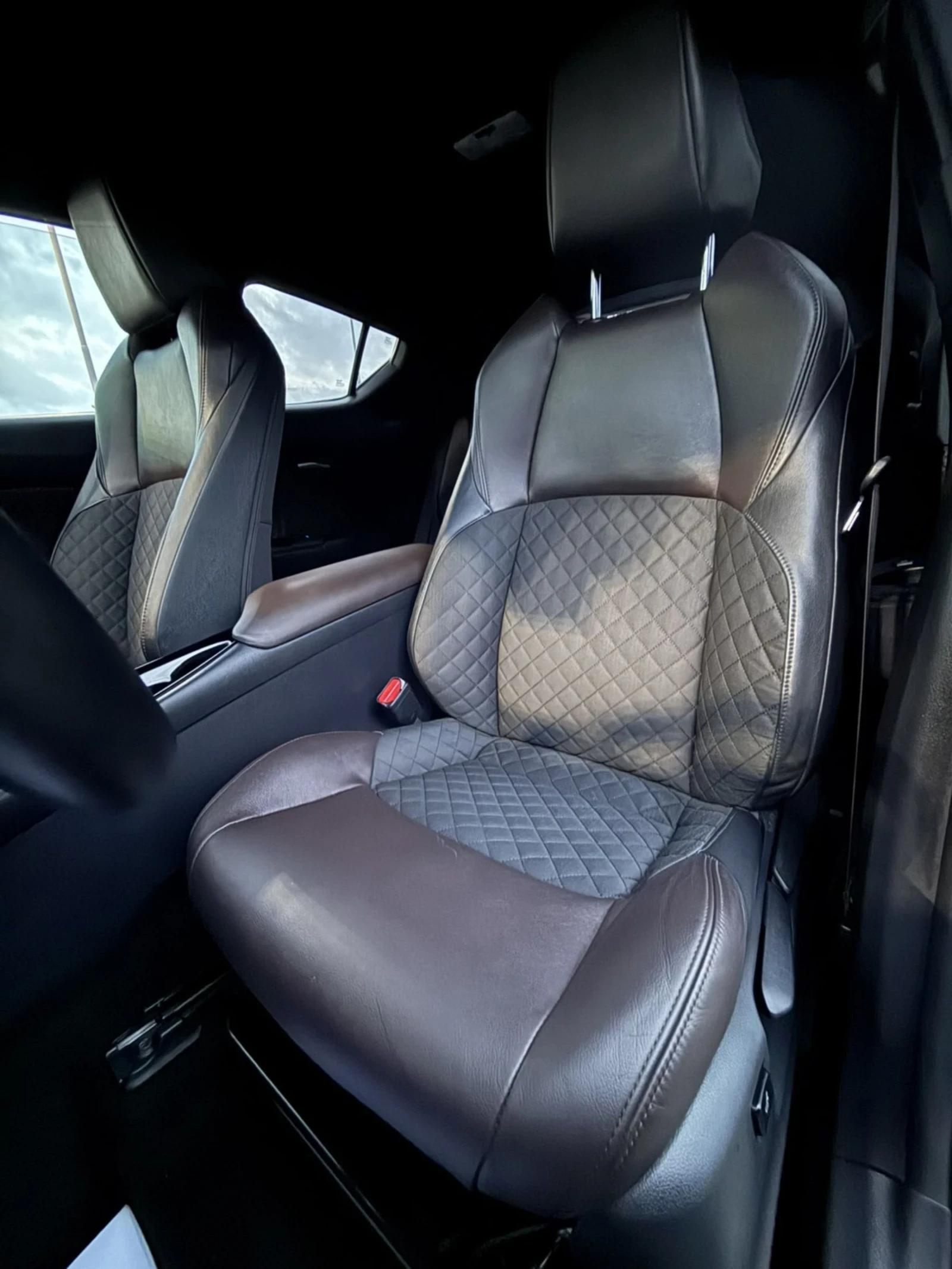 Toyota C-HR HYBRID CLASSY LED | Mobile.bg   9