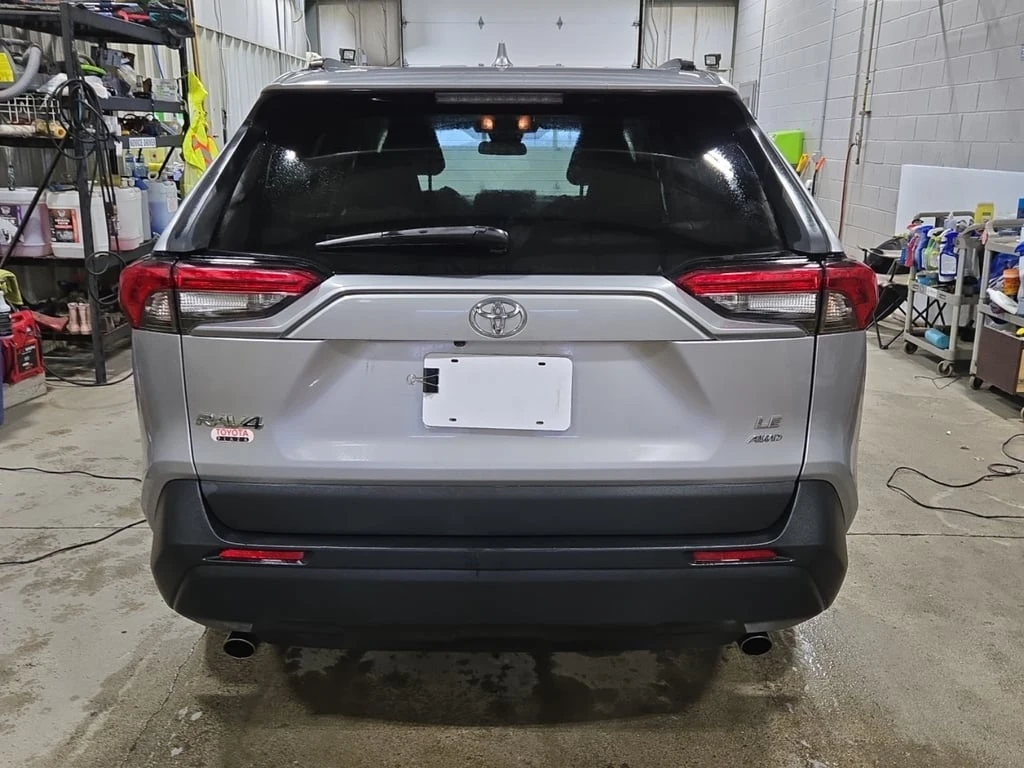 Toyota Rav4 * LE * CARFAX *    | Mobile.bg   7