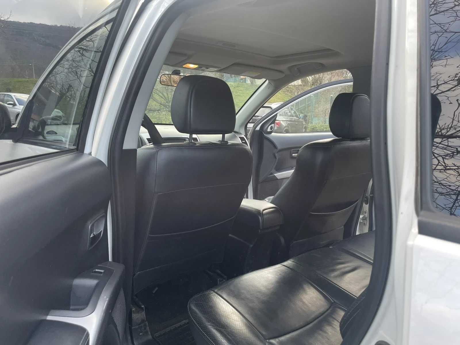 Mitsubishi Outlander | Mobile.bg � ����������� 12
