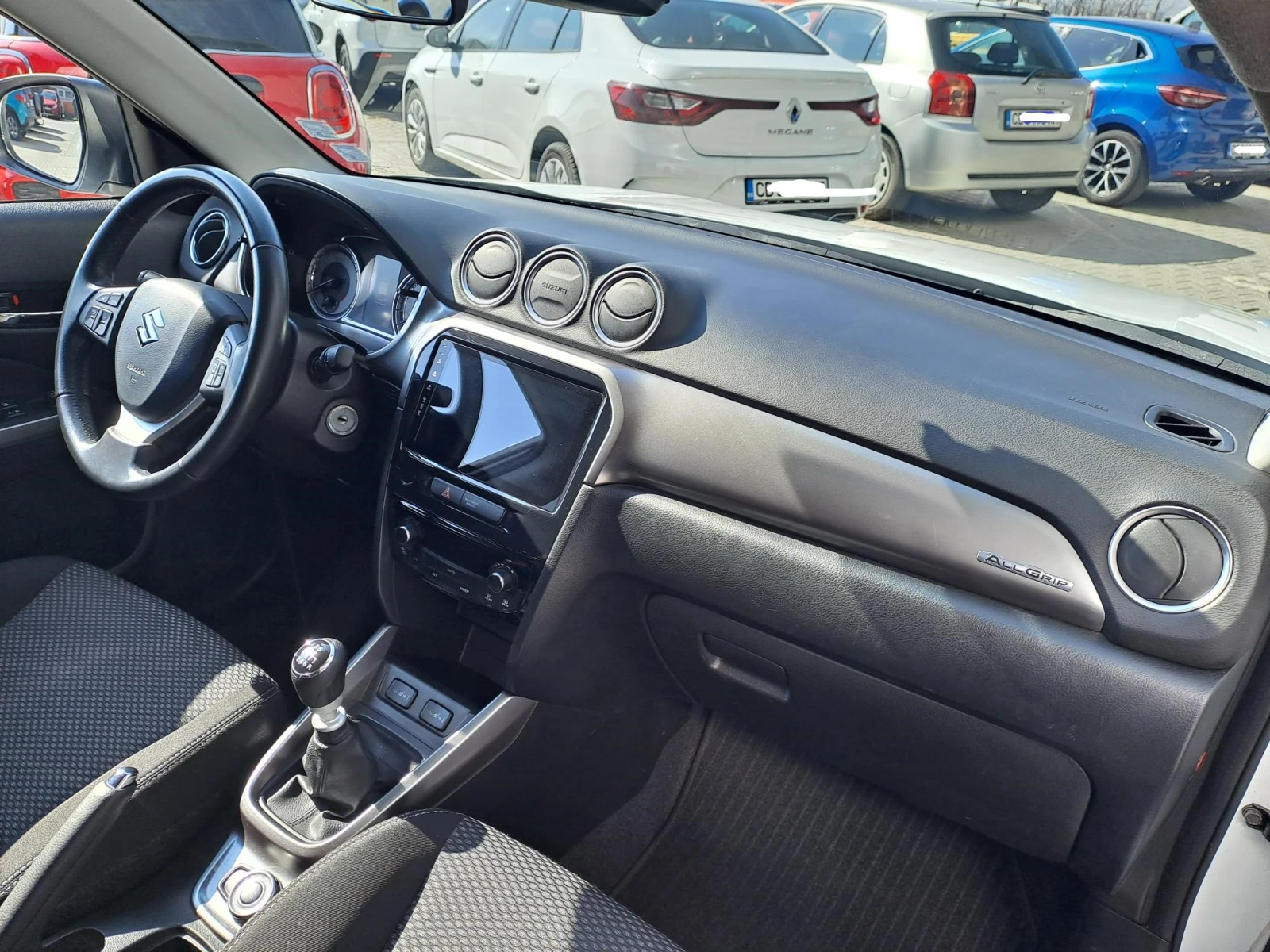 Suzuki Vitara 1.4 GL+ Booster Jet HYBRID 4X4, снимка 12 - Автомобили и джипове - 53974321