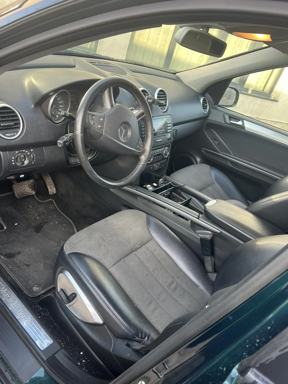 Mercedes-Benz ML 280, снимка 5 - Автомобили и джипове - 54015207