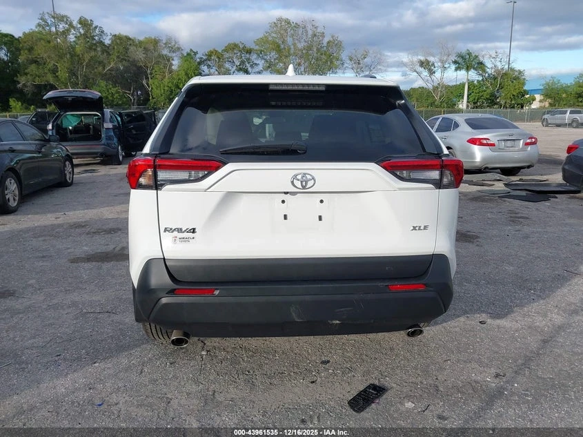 Toyota Rav4 2.5L I-4 DI, DOHC, VVT, 203HP Front Wheel Drive | Mobile.bg � ����������� 16