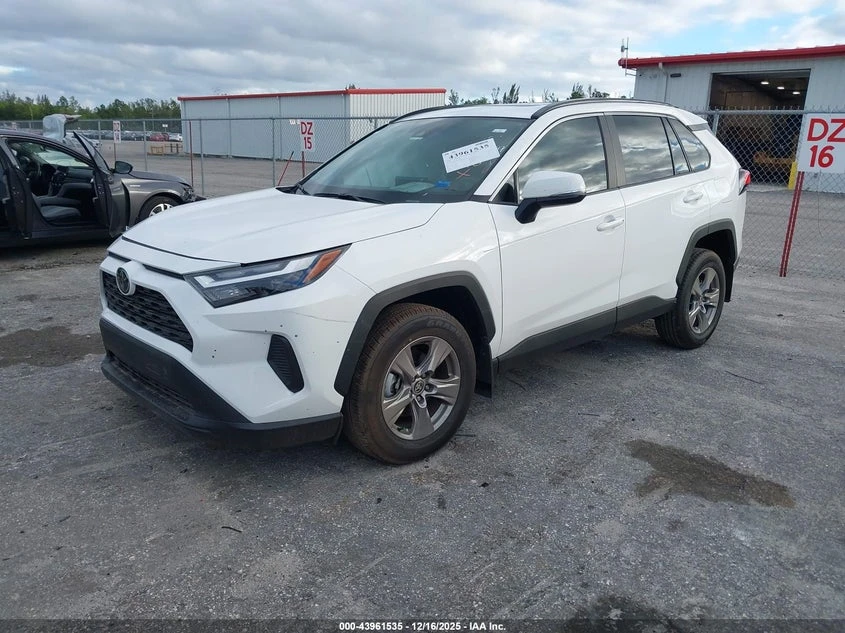 Toyota Rav4 2.5L I-4 DI, DOHC, VVT, 203HP Front Wheel Drive | Mobile.bg � ����������� 2