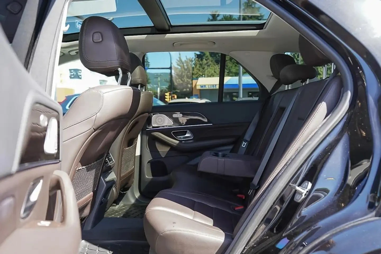 Mercedes-Benz GLE 450 * Фиксирана цена до България * Без инциденти * , снимка 11 - Автомобили и джипове - 55443891