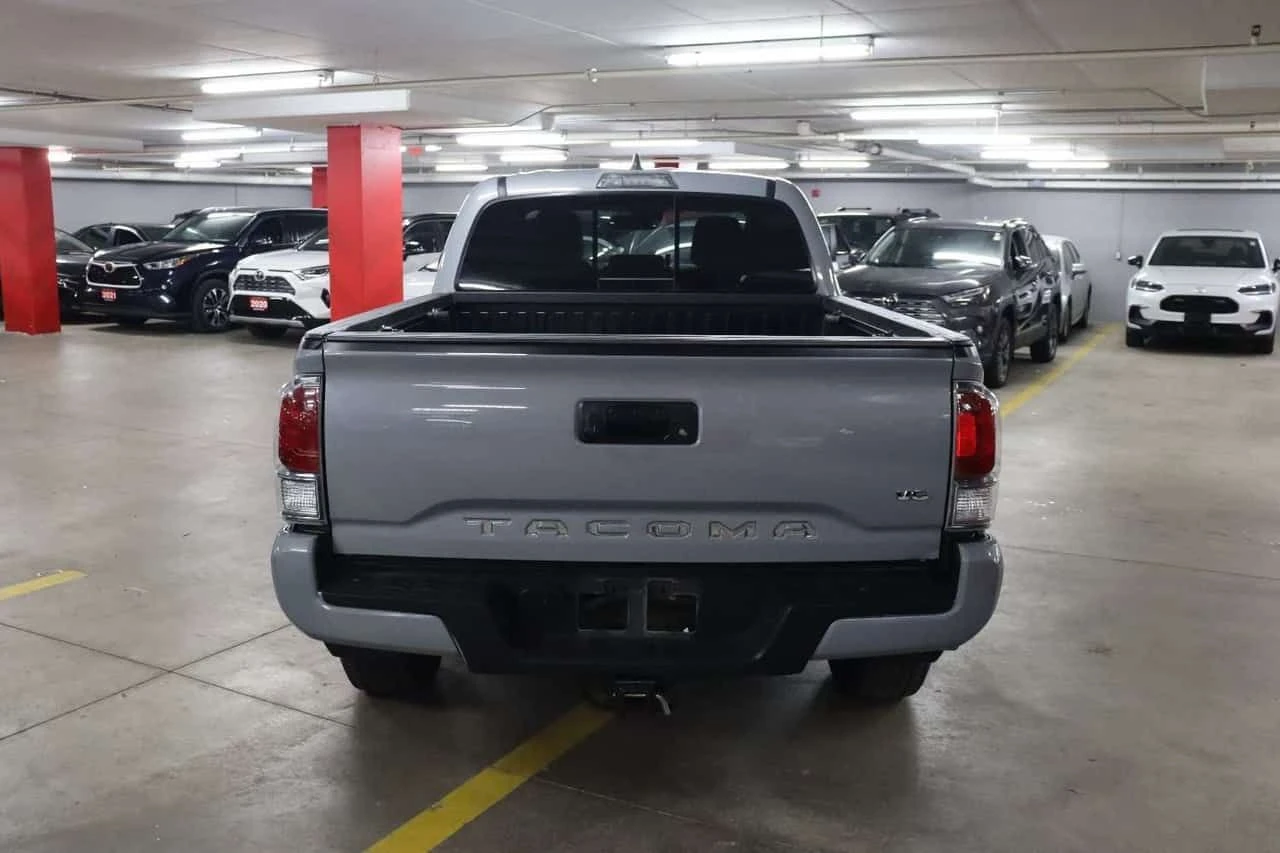 Toyota Tacoma 4x4 Double Cab / CARFAX / АВТОКРЕДИТ , снимка 4 - Автомобили и джипове - 55568851