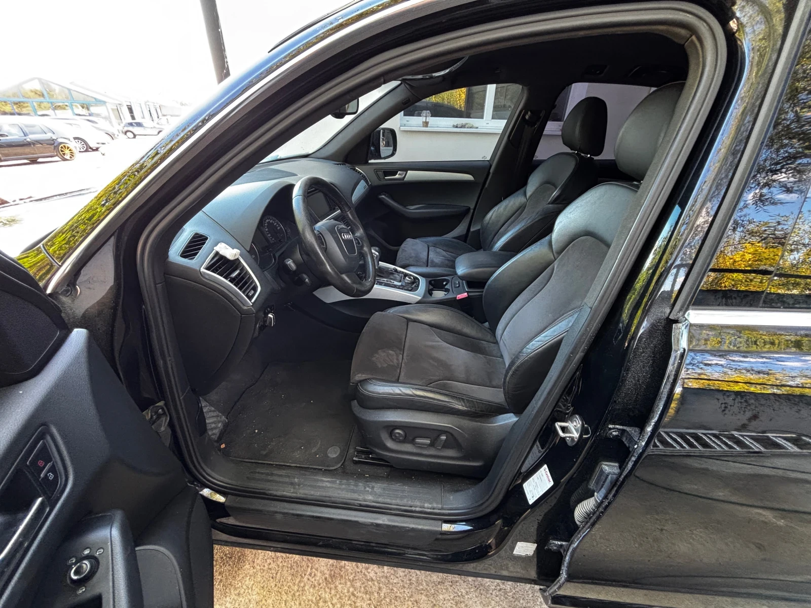 Audi Q5 2.0TDI 170Hp automatic , снимка 11 - Автомобили и джипове - 56404884