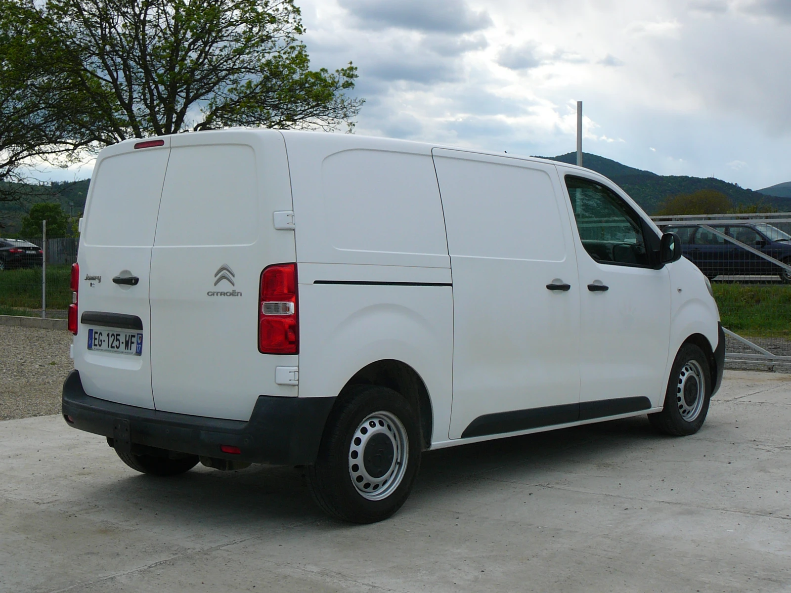 Citroen Jumpy 2.0 hdi средна база, снимка 5 - Бусове и автобуси - 54393093