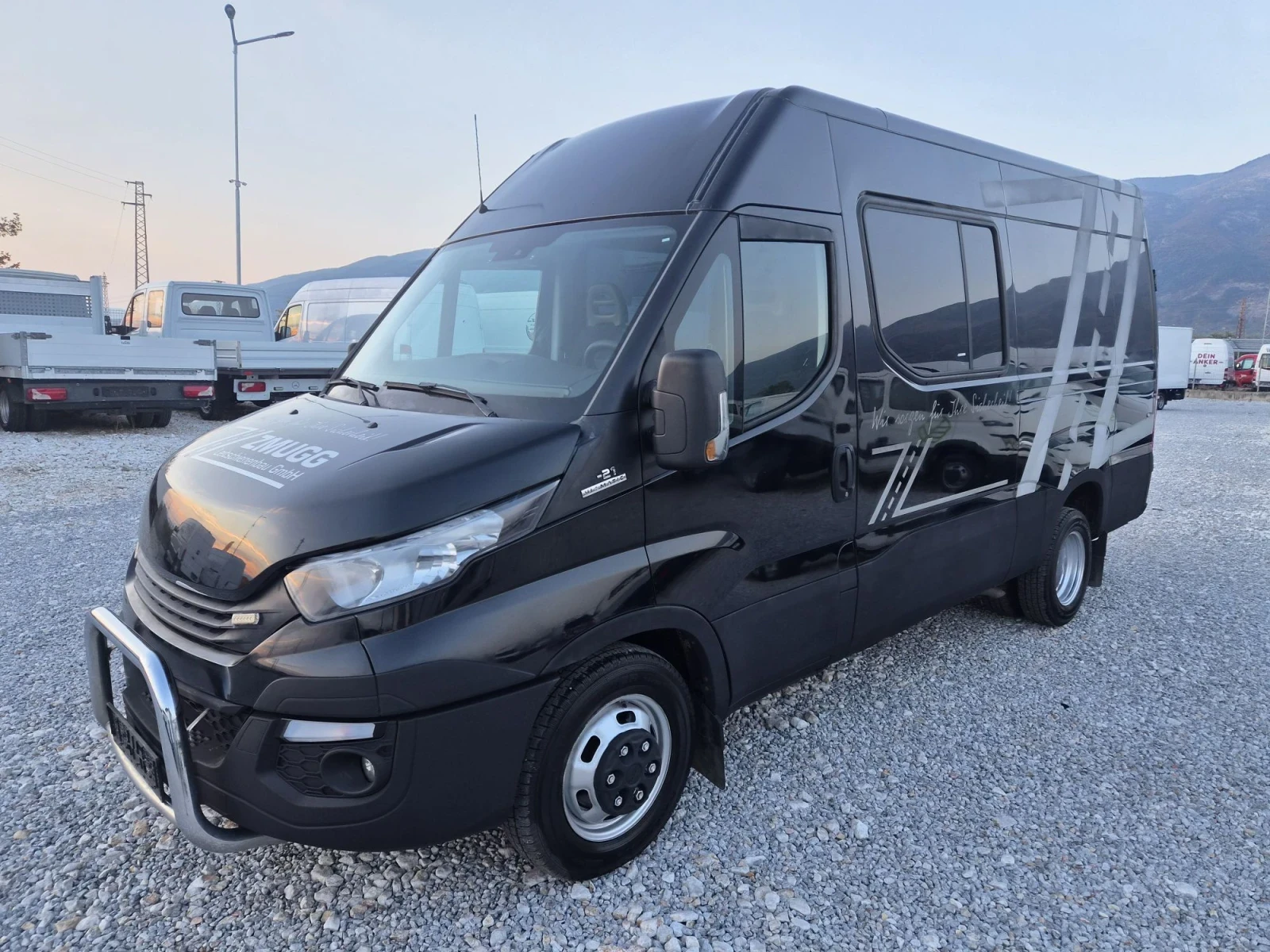 Iveco Daily 35-210* 5 местен* Товаропътник* Клима* Нави* Автом