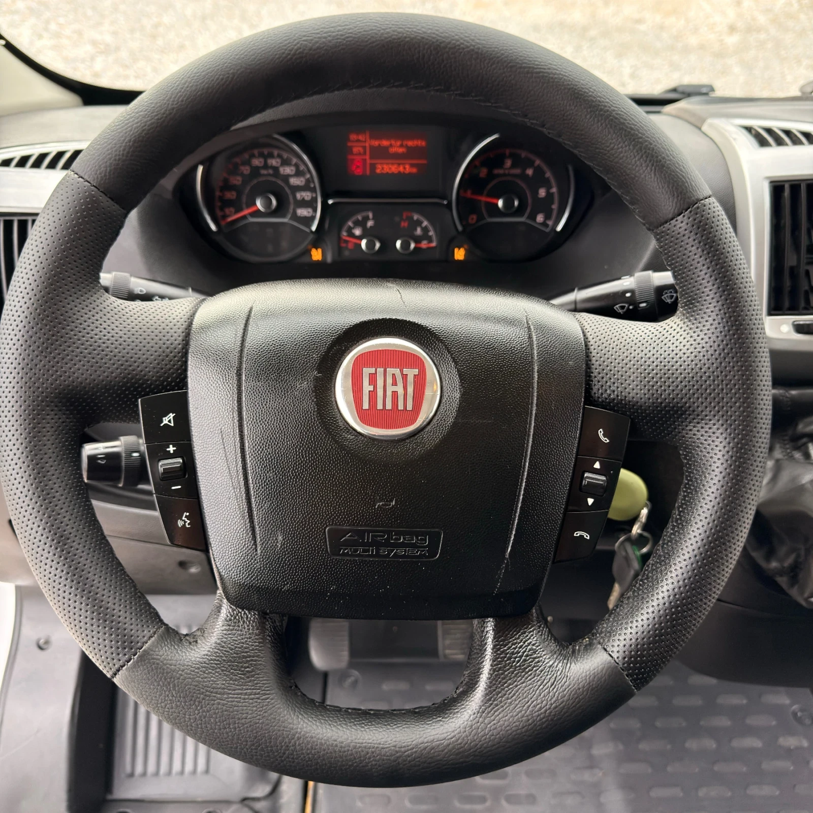 Fiat Ducato 3.0JTD-Климатроник-6местен, снимка 13 - Бусове и автобуси - 56725561