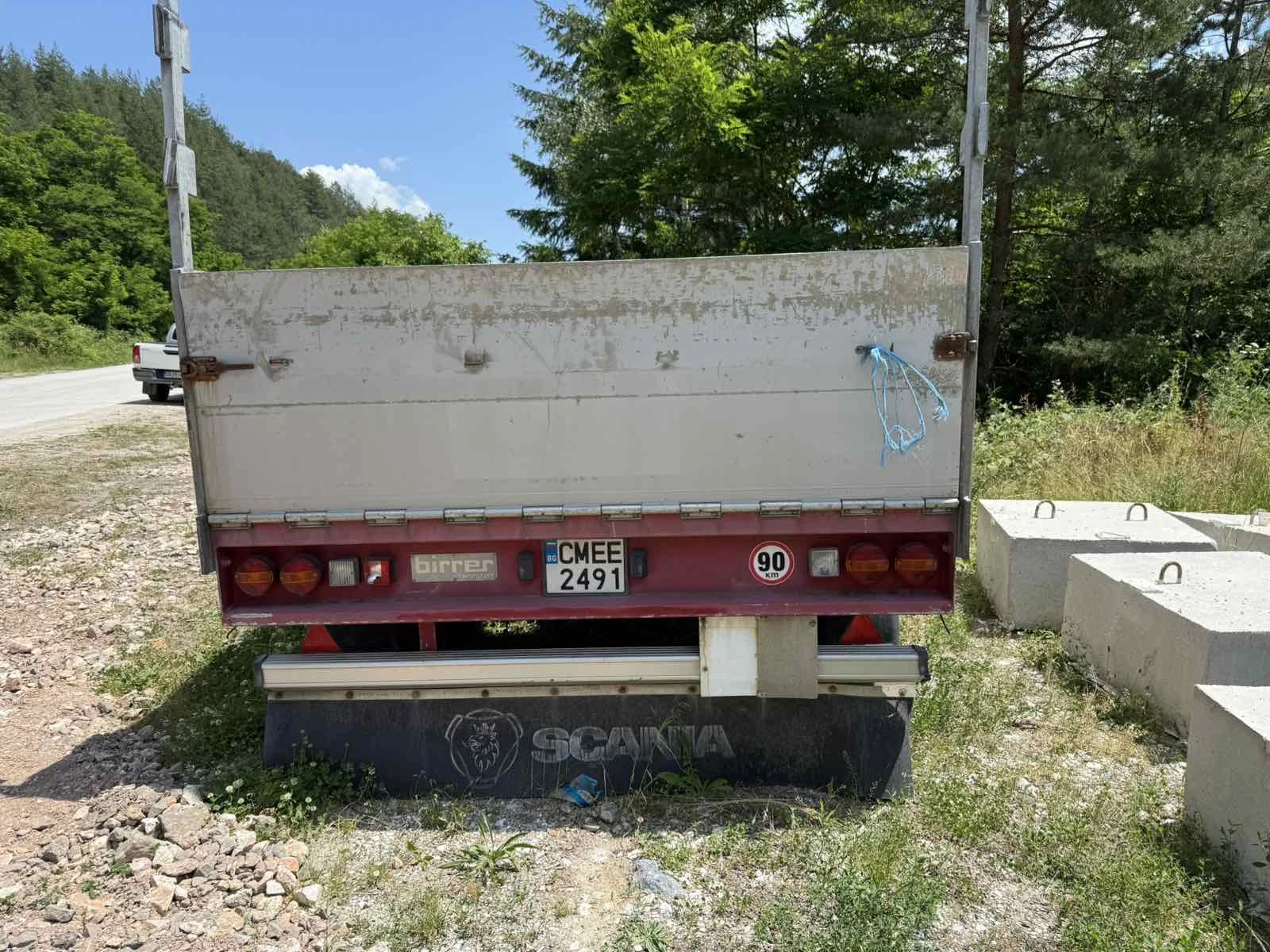 За камион Други birer