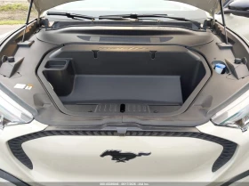 Ford Mustang Mach-E Select, снимка 10