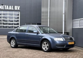 Skoda Superb 2.0, снимка 2