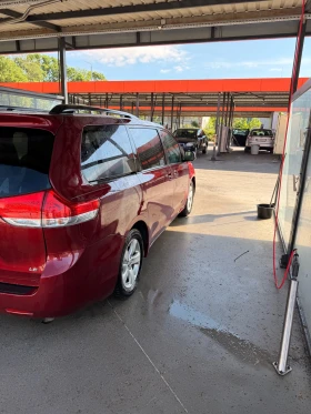 ����� �� �������� �� Toyota Sienna