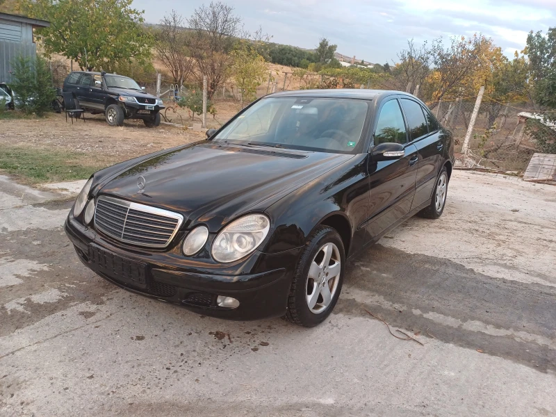 Mercedes-Benz E 220, снимка 9 - Автомобили и джипове - 47173328