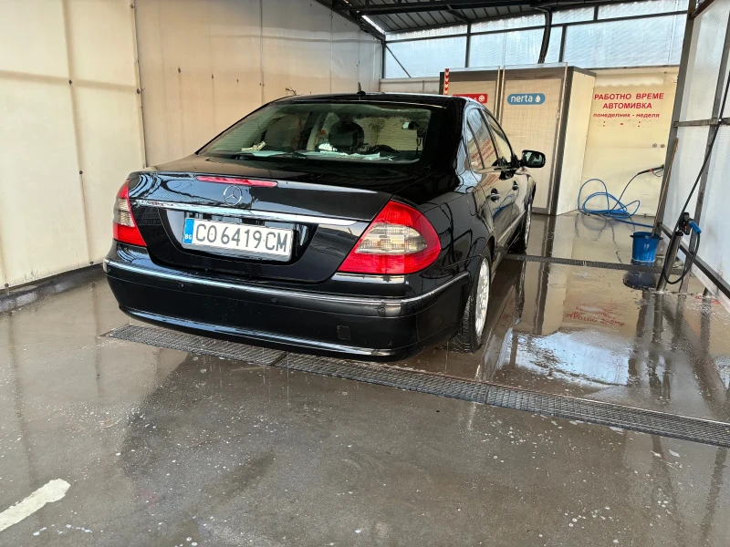 Mercedes-Benz E 280, снимка 4 - Автомобили и джипове - 48116804