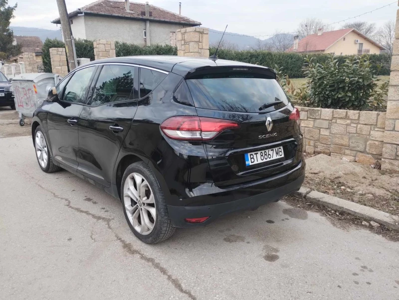 Renault Scenic 1.5 DCi, снимка 5 - Автомобили и джипове - 48921679