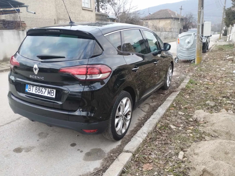 Renault Scenic 1.5 DCi, снимка 7 - Автомобили и джипове - 48921679