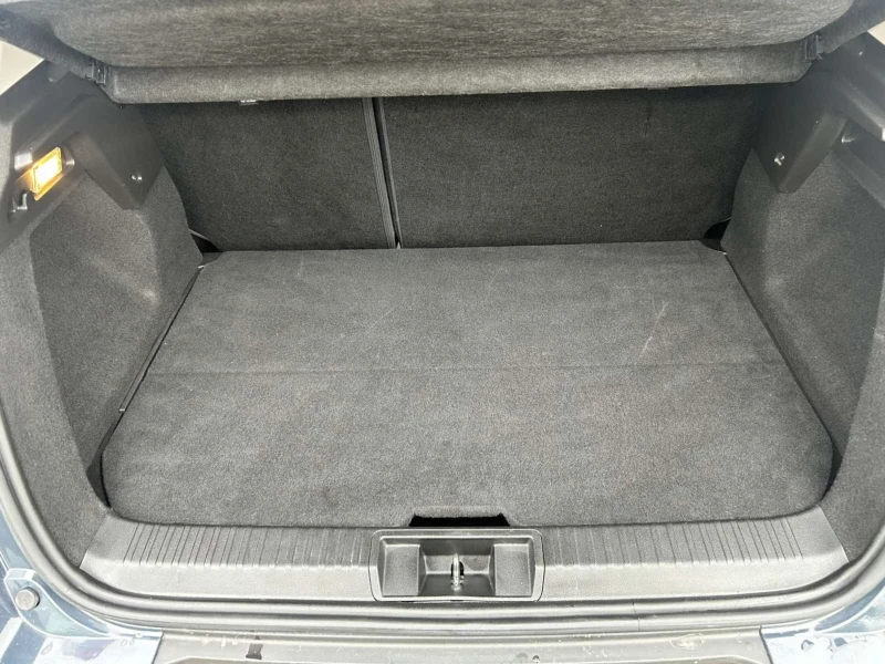 Renault Captur 1.6 PLUG IN HYBRID 160 * E-TECH * NAVI * FULL LED , снимка 14 - Автомобили и джипове - 49917800