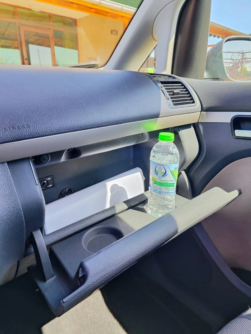 VW Touran Cross Touran , снимка 12 - Автомобили и джипове - 50432537