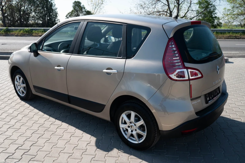 Renault Scenic 1.5dci* 2010* 6ск, снимка 7 - Автомобили и джипове - 50032204