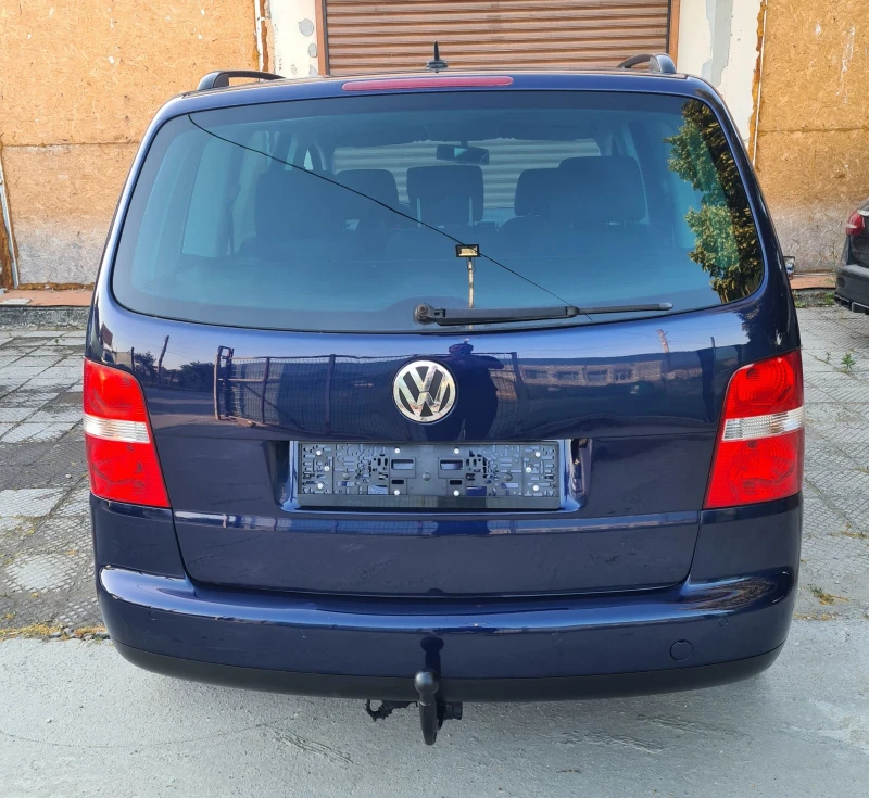 VW Touran 2.0 TDI 140к.с. АВТОМАТИК, снимка 5 - Автомобили и джипове - 52486251