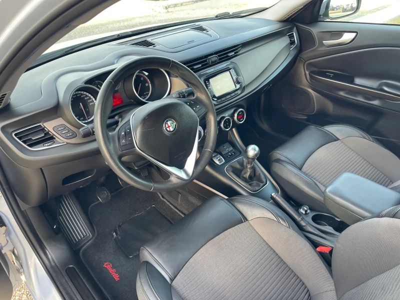 Alfa Romeo Giulietta Face! 2.0jtdM2-150!! 96K km!!! Exclusive, снимка 8 - Автомобили и джипове - 52842811