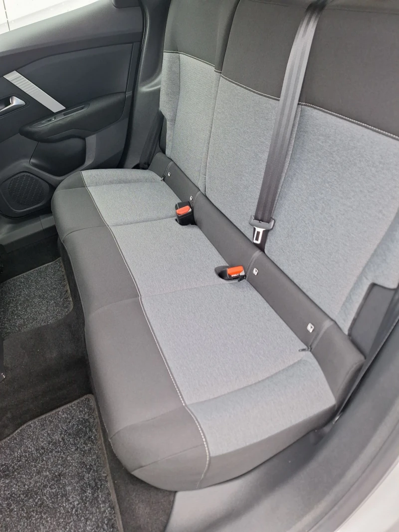 Citroen C4 09.2022г Италия, снимка 16 - Автомобили и джипове - 52877572