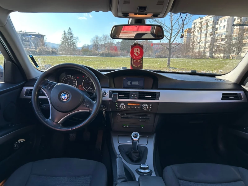 BMW 320, снимка 6 - Автомобили и джипове - 52928139