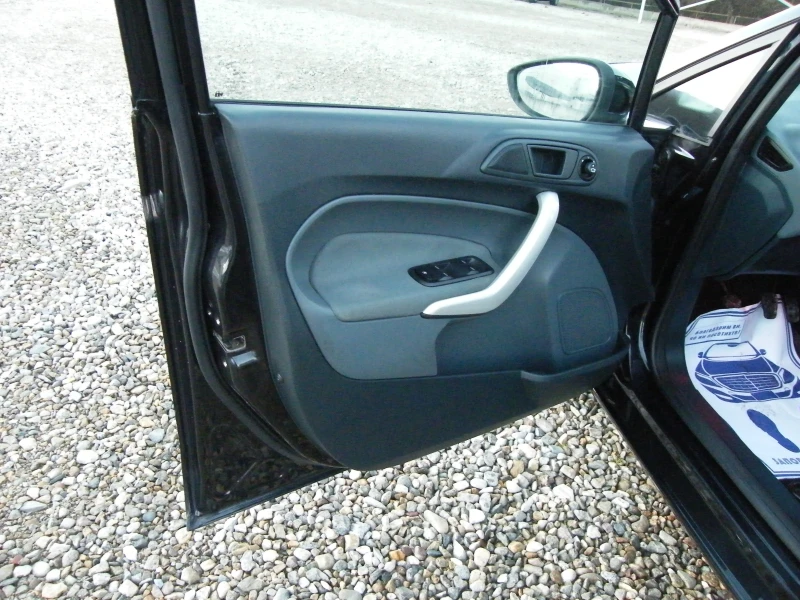 Ford Fiesta 1.4i GAZ инжекцион, снимка 7 - Автомобили и джипове - 53112546