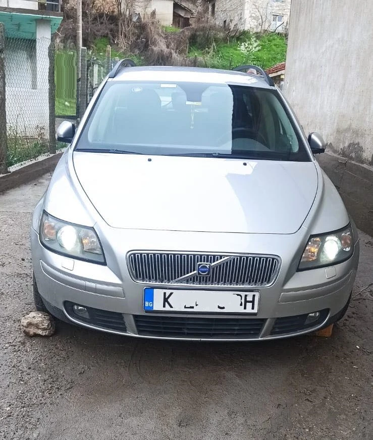 Volvo V50, снимка 1 - Автомобили и джипове - 48927580