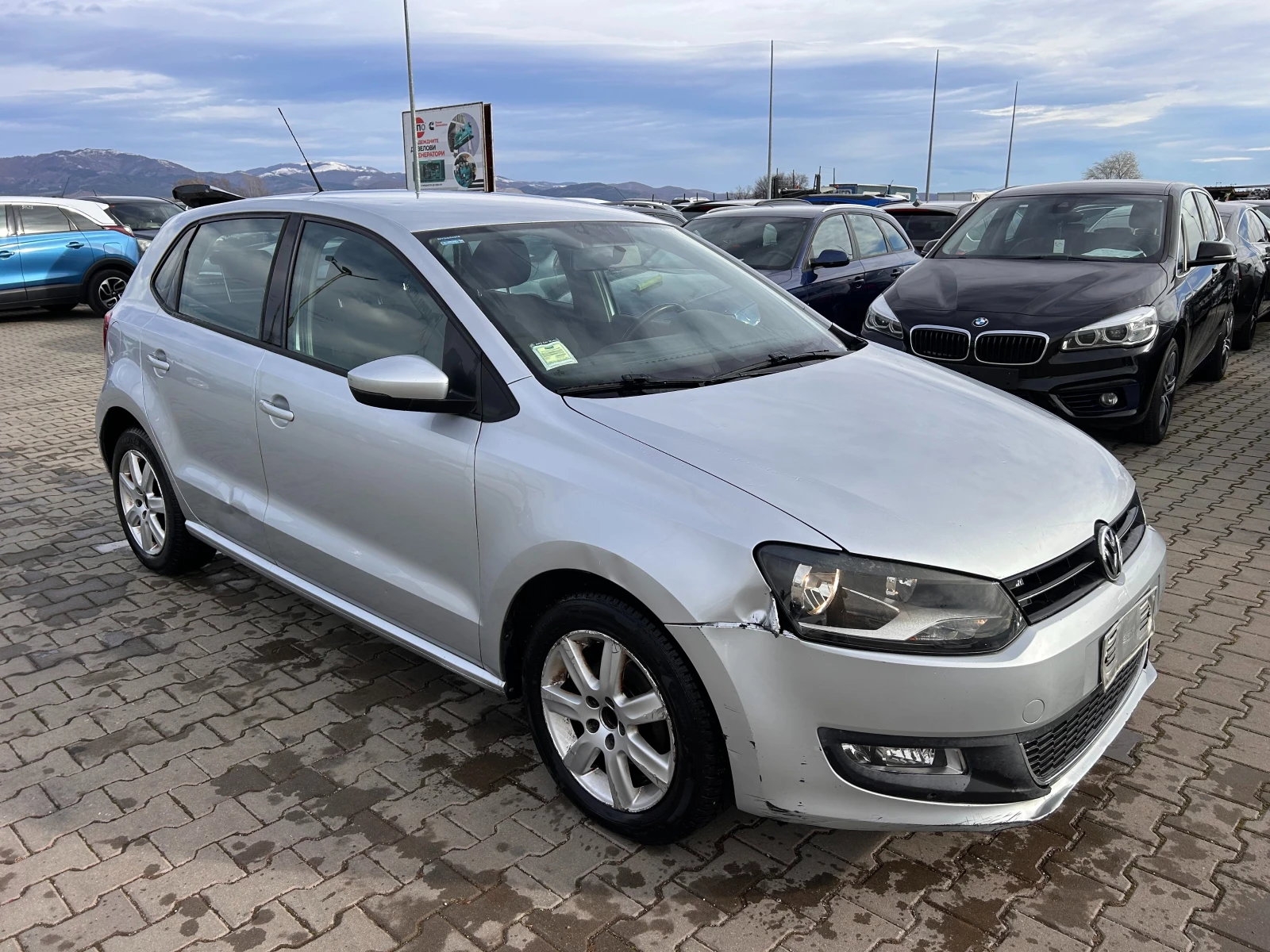 VW Polo 1.4i NAVI EURO 5 - изображение 4