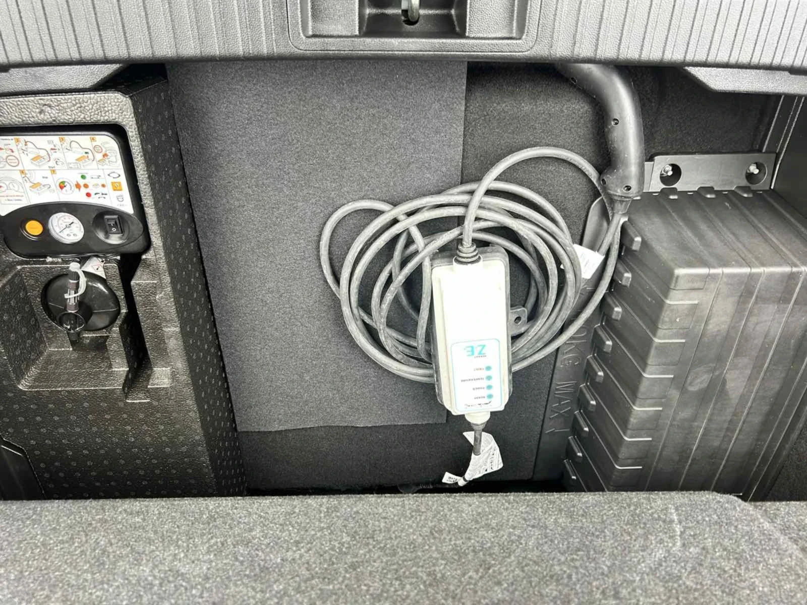 Renault Captur 1.6 PLUG IN HYBRID 160 * E-TECH * NAVI * FULL LED  | Mobile.bg   15