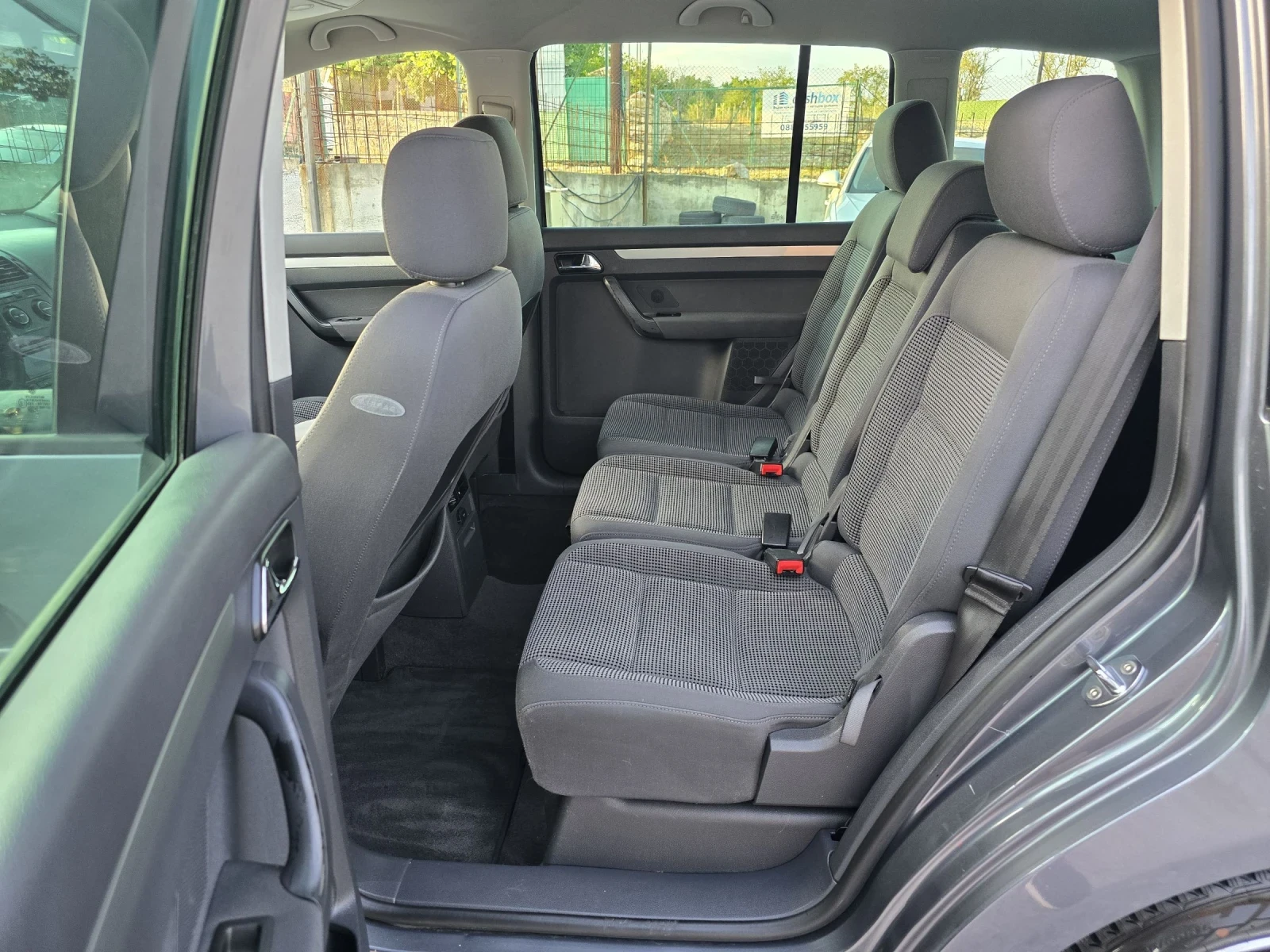 VW Touran 2.0 TDI 140 К.С. АВТОМАТ (DSG) КЛИМАТРОНИК  - изображение 10