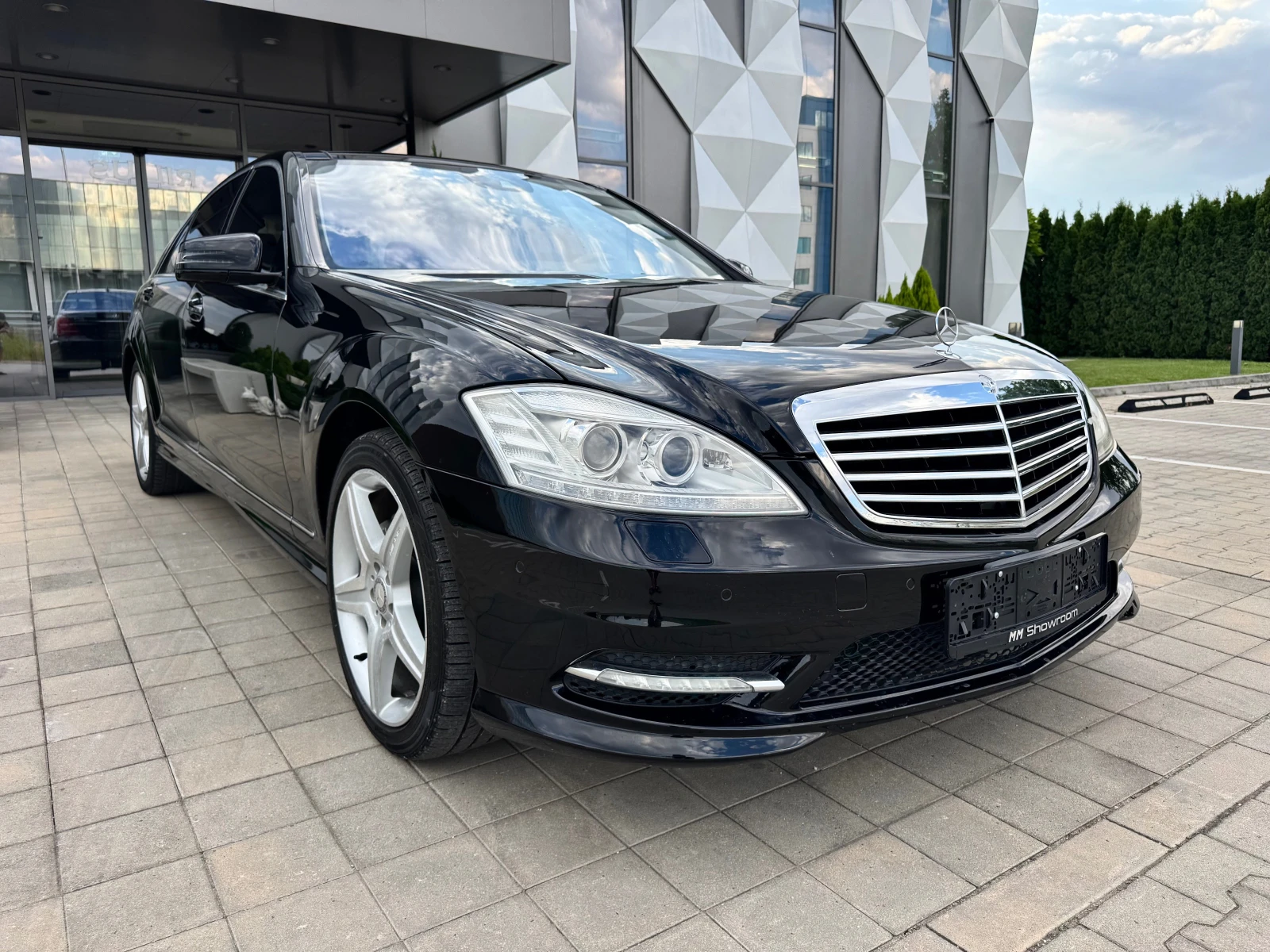 Mercedes-Benz S 500 AMG-ПАНОРАМА-КАМЕРА-ОБДУХВАНЕ-ПОДГРЕВ- - изображение 3