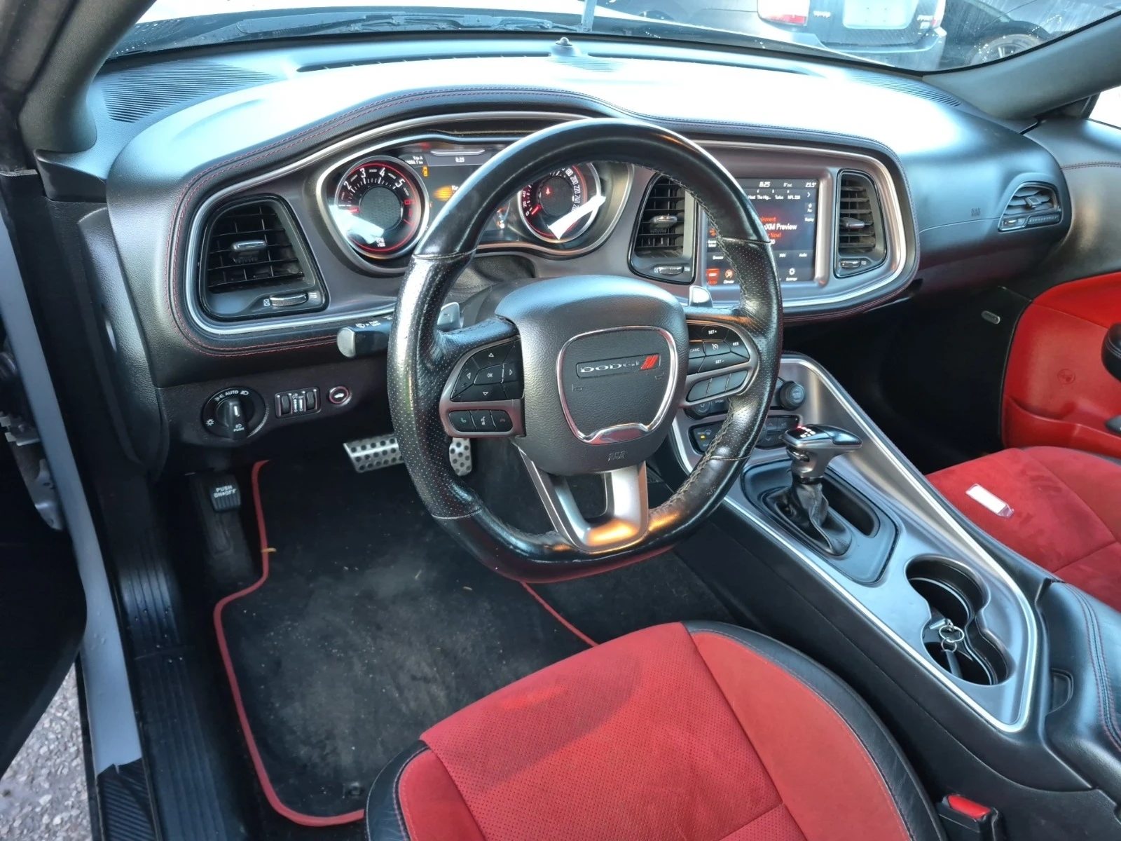 Dodge Challenger RT * * 8ZF * * CARFAX * * АВТО КРЕДИТ * *  - изображение 5