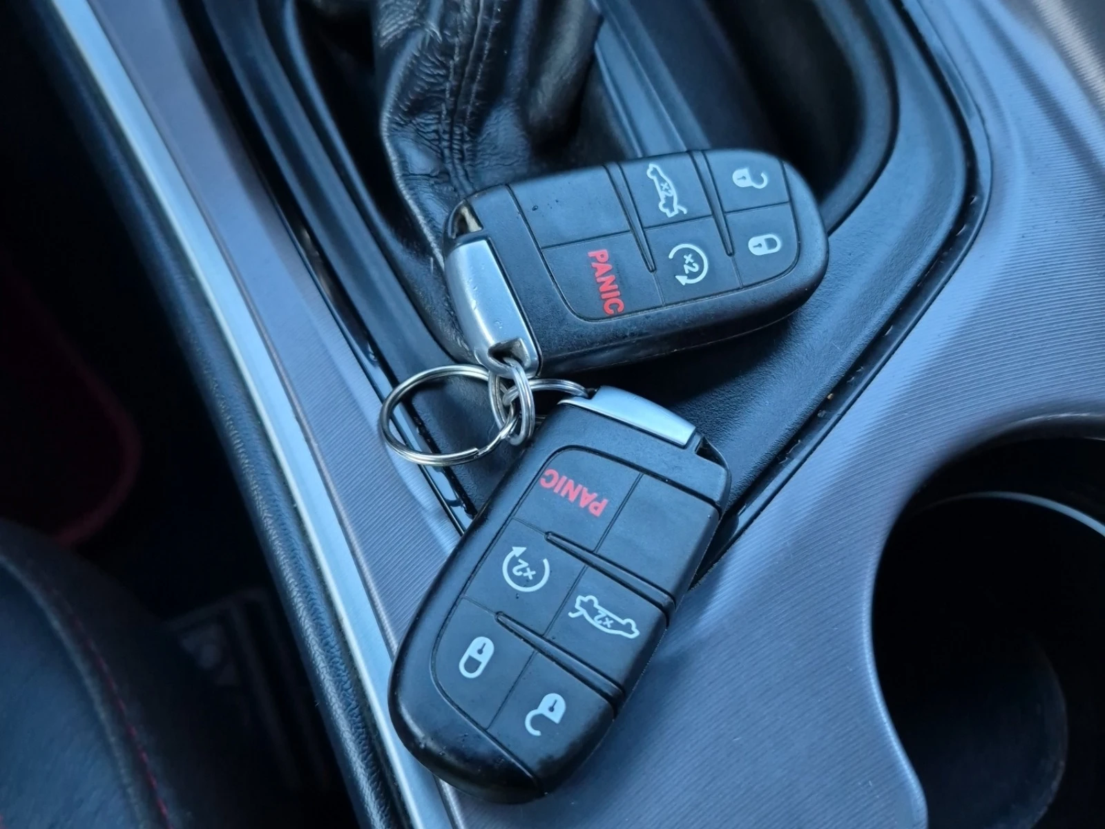 Dodge Challenger RT * * 8ZF * * CARFAX * * АВТО КРЕДИТ * *  - изображение 8